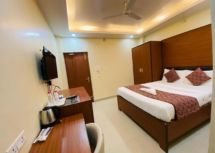 Kamat Inn