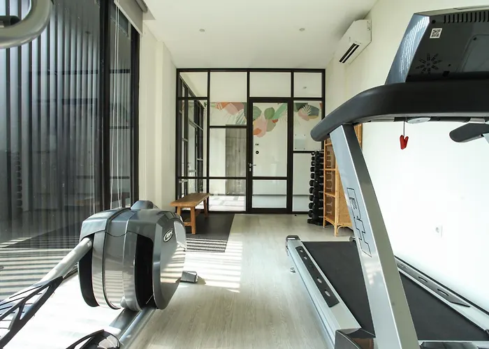 La Boheme, Rooms And Coffee