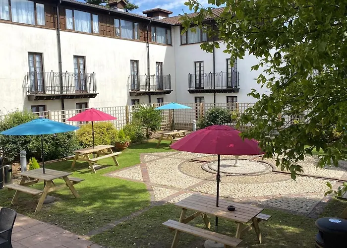 Europa Gatwick Hotel