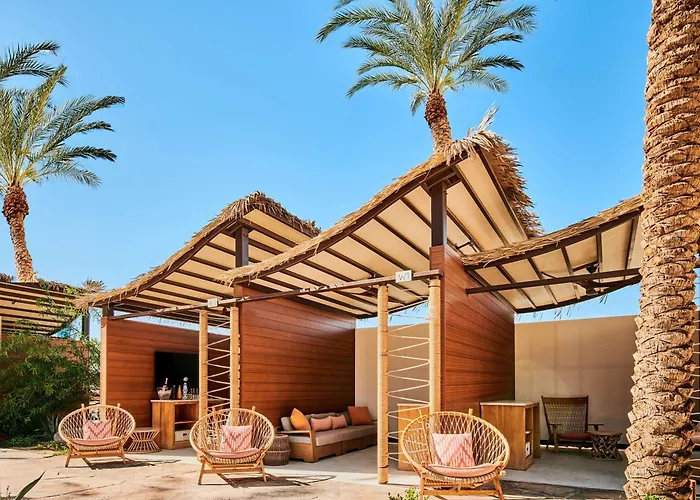 Motel: Virgin Hotels Las Vegas, Curio Collection By Hilton