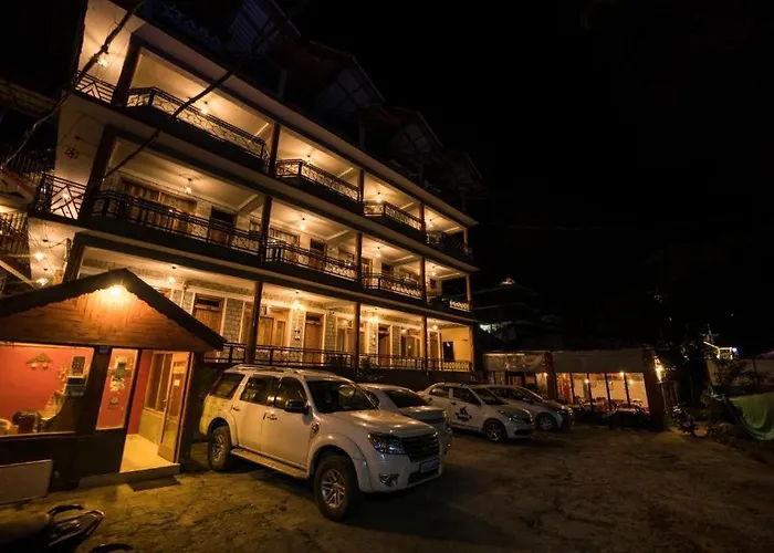 Сity center hotels River Retreat