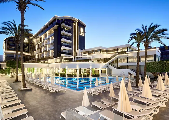 Luxe hotel: Kaila Beach Hotel