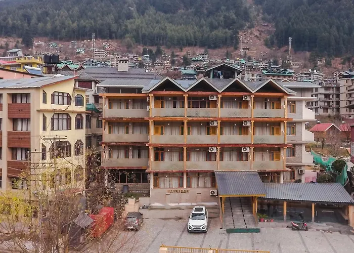 Hotels with tennis Hill River Resort By West Western -Property Of The Year 2024-25 - Central Heated & Air Cooled, Near Mall Road