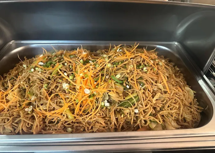 Luxury hotel only: V Hotel Bencoolen