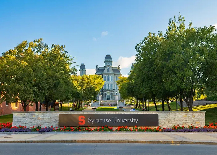 Hotels With Four Stars Embassy Suites By Hilton Syracuse Destiny Usa