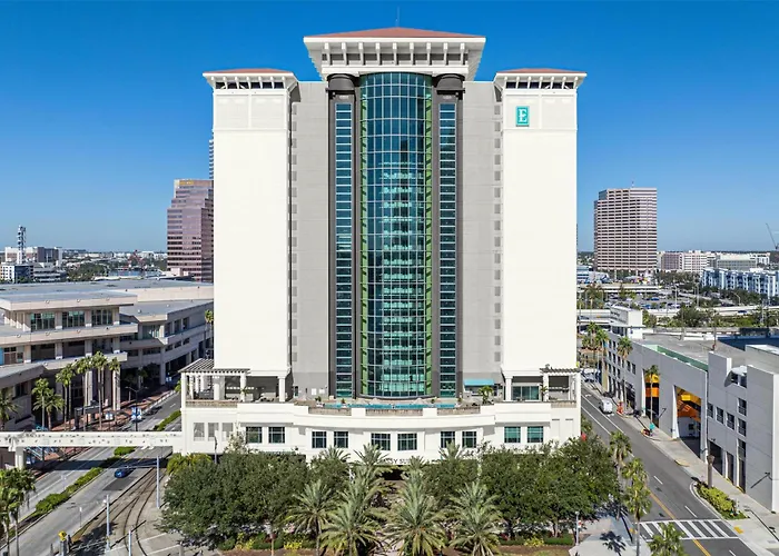 Motel: Embassy Suites By Hilton Tampa Downtown Convention Center
