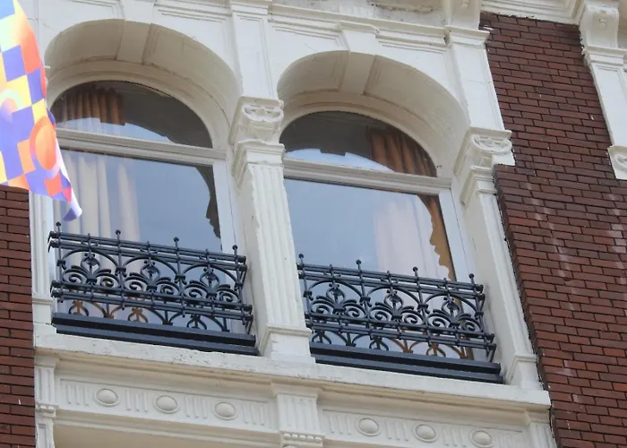 CS Hotel