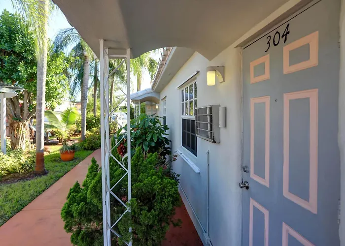 Hotel with view: Richard'S Motel Extended Stay