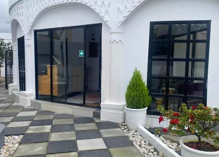 Forchutec Guest House Sunset Beach