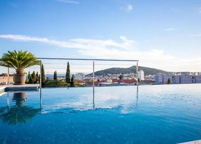 Annex Building Of Art Hotel