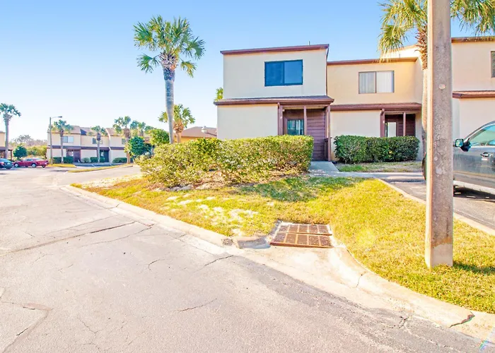 Private Villa: Beachwalk Condominiums 6F