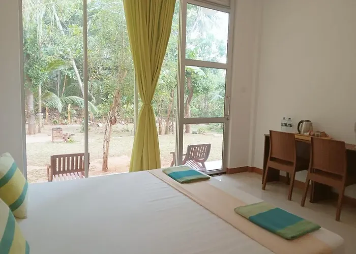Elegant Lake Yala Safari House
