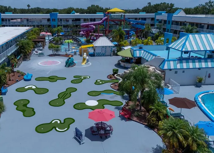 Hotel com vista: Ramada By Wyndham Flamingo Water Park