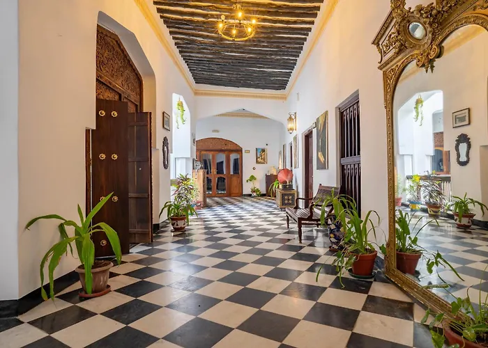 Boutique hotel only: Dhow Palace Hotel