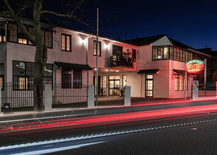 Greenlane Manor Motel