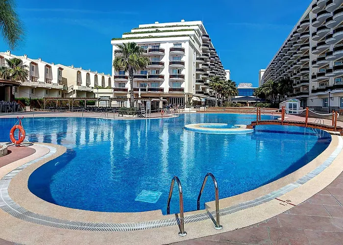 Plaza Suites
