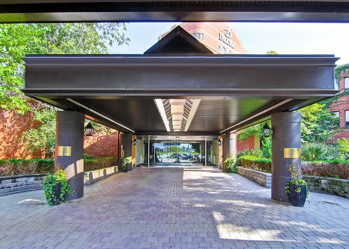 Ping Pong hotel: Delta Hotels By Marriott Toronto East