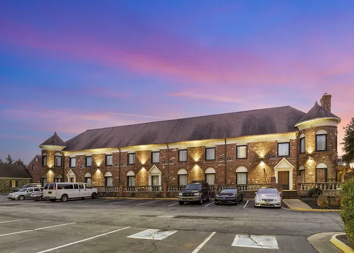 Hotel near College: Best Western Plus Governor'S Inn Richmond