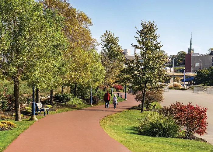 Beach hotel: Crowne Plaza Saint John Harbour View By Ihg