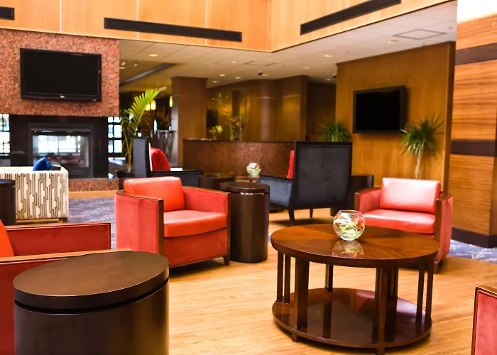 Courtyard By Marriott Boston Logan Airport