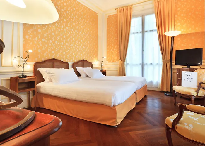 Hotel casinò: Hotel Gounod Fully Renovated