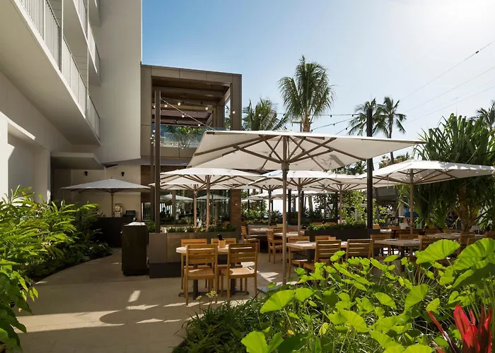 Resort: 'Alohilani Resort Waikiki Beach
