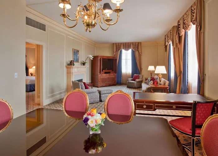 4 star hotel: The Biltmore Los Angeles