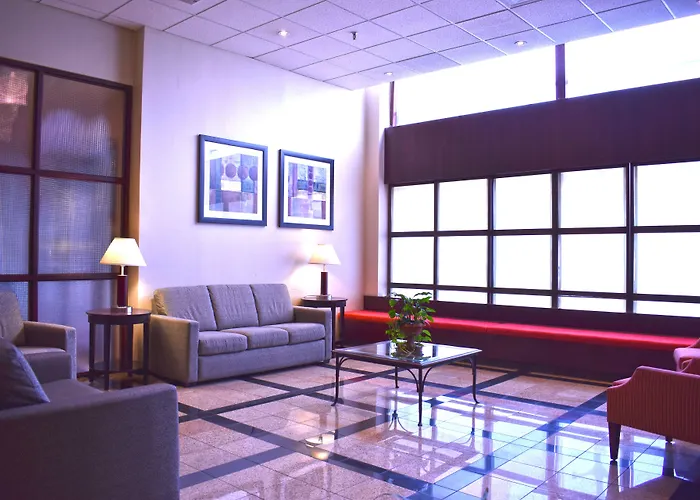 Luxury hotel only: Hamilton Plaza Hotel And Conference Center