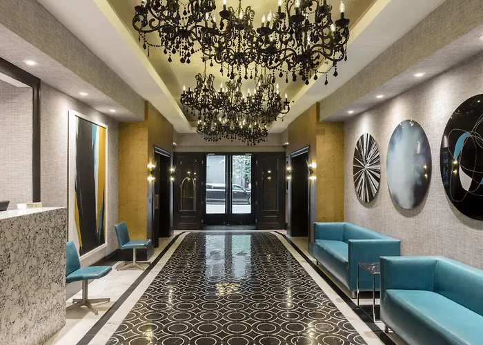 Square Hotel At Times Square