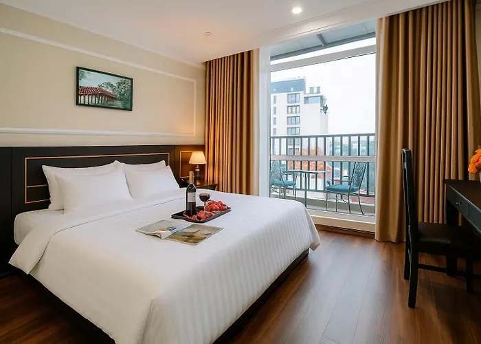 Ha Noi Lake View Hotel & Travel