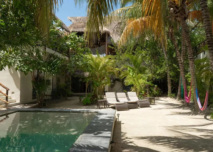 Hotel: Hotel Boutique La Puerta Azul Beachfront - Adults Only