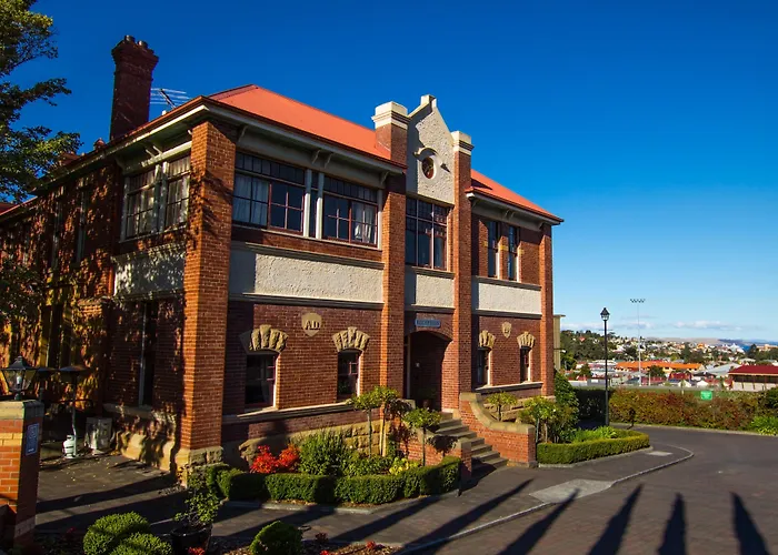 Hotels with pool Rydges Hobart