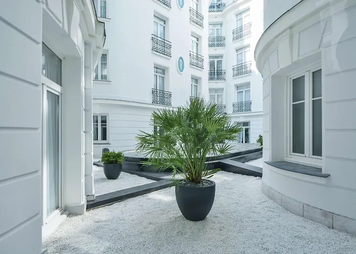 Maison Astor , Curio Collection By Hilton