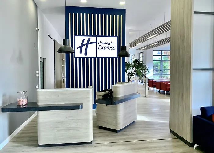 Inn Express Ciudad De Las Ciencias