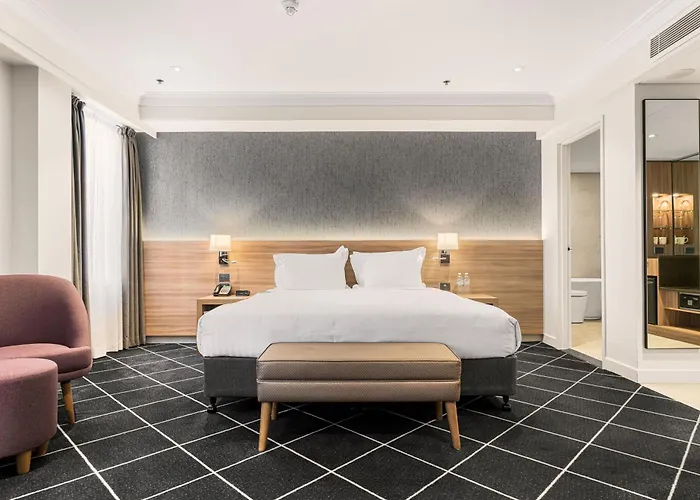 In Luxury hotels Furama Darling Harbour