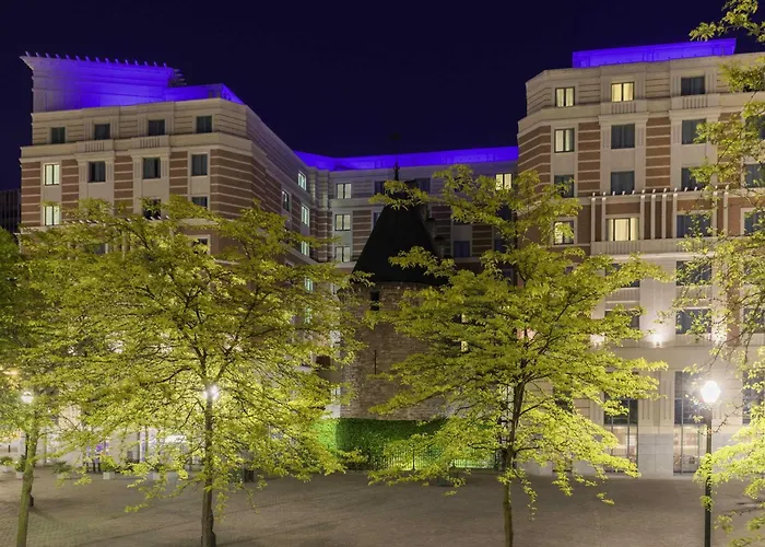  Novotel Brussels City Centre