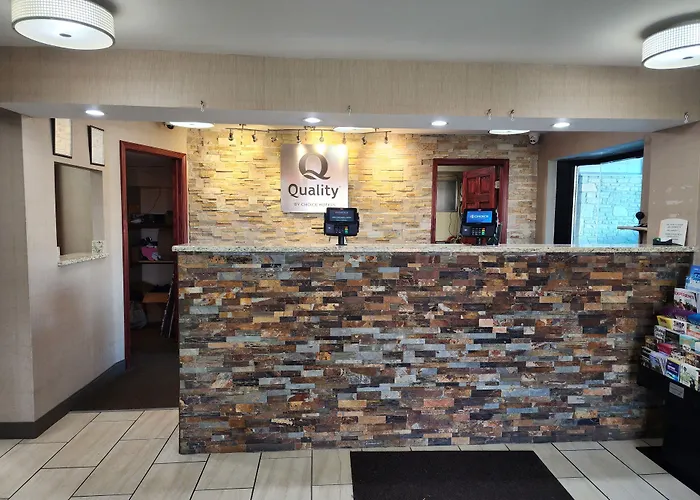 Quality Middleburg Heights Near Cleveland Airport