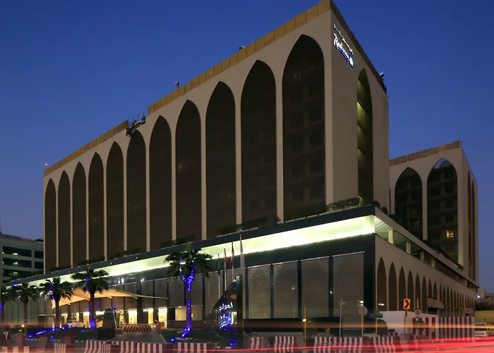 Radisson Blu , h