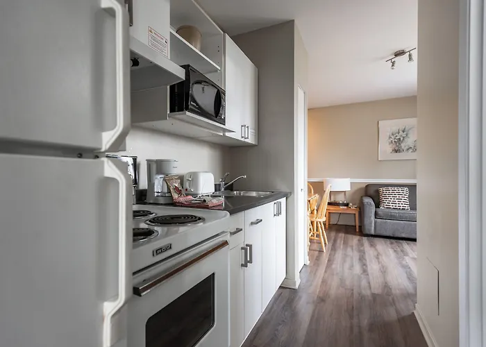 Сity center hotels Le Roberval