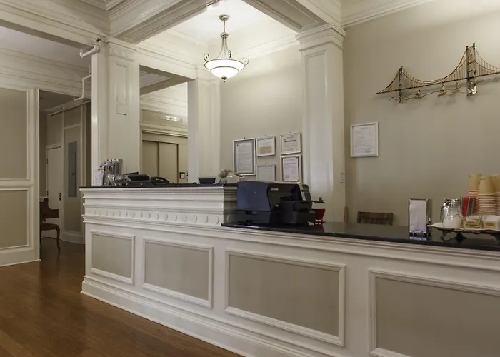 Albergo economico: Grant Hotel