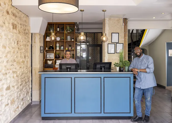 Resort: Le Regent Montmartre By Hiphophostels