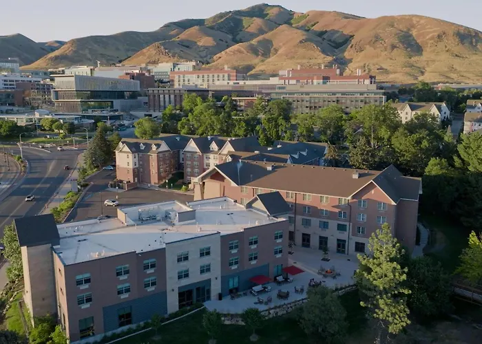 Family Hotel: University Guest House And Conference Center