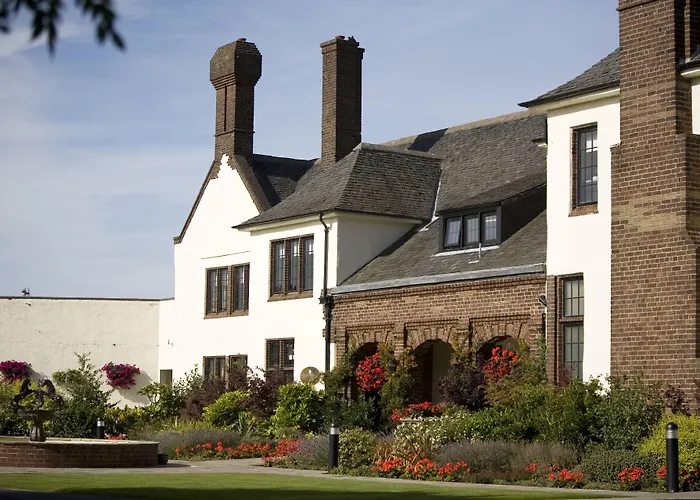 Golf hotels Western House At Ayr Racecourse