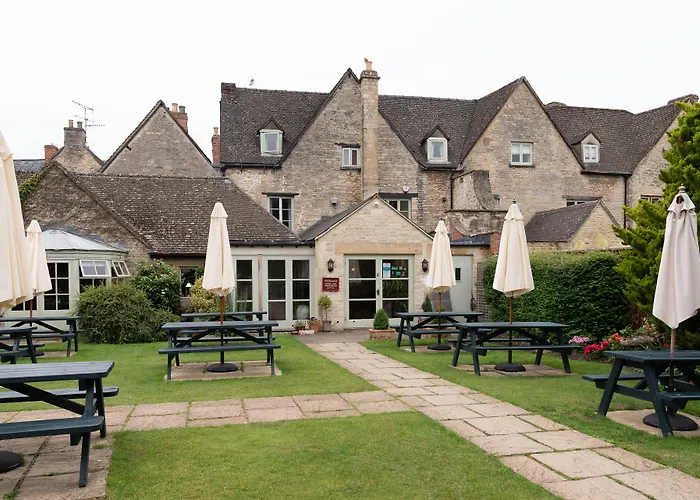 Corinium Hotel & Restaurant