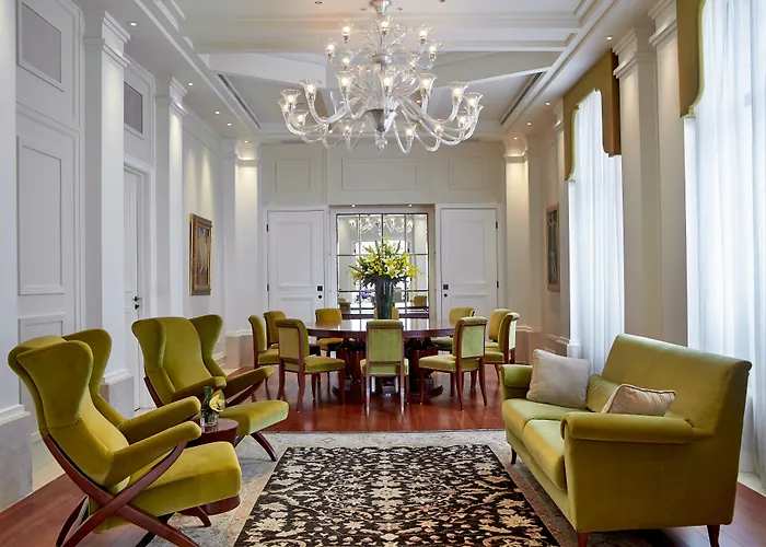 Romantic hotels Lanson Place Causeway Bay, Hong Kong