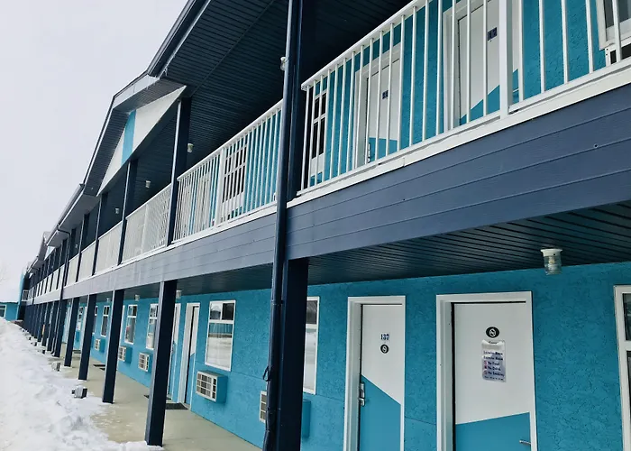 Pet Friendly hotel: Empire Inn & Suites