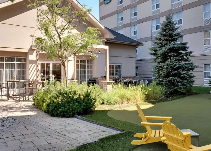 Pet Friendly hotel: Homewood Suites By Hilton Toronto-Markham