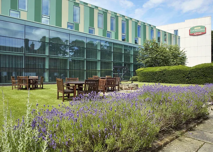 Hotels With Four Stars Courtyard By Marriott London Gatwick Airport
