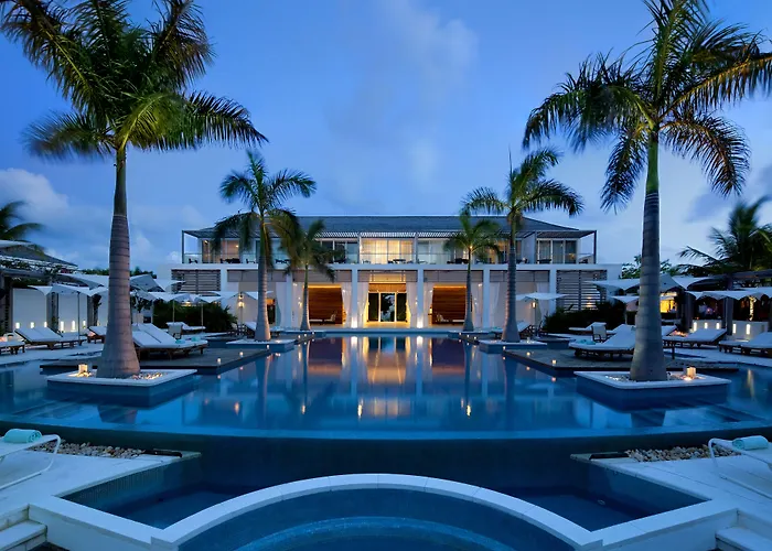 Romantic hotel: Wymara Resort & Villas