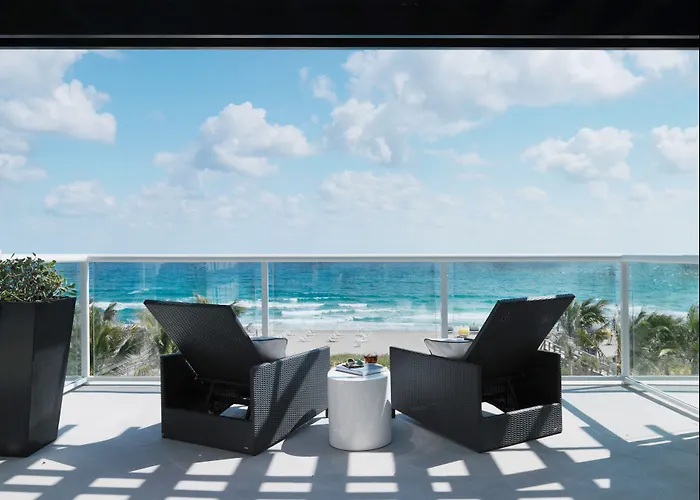 Boca Beach Club, A Waldorf Astoria